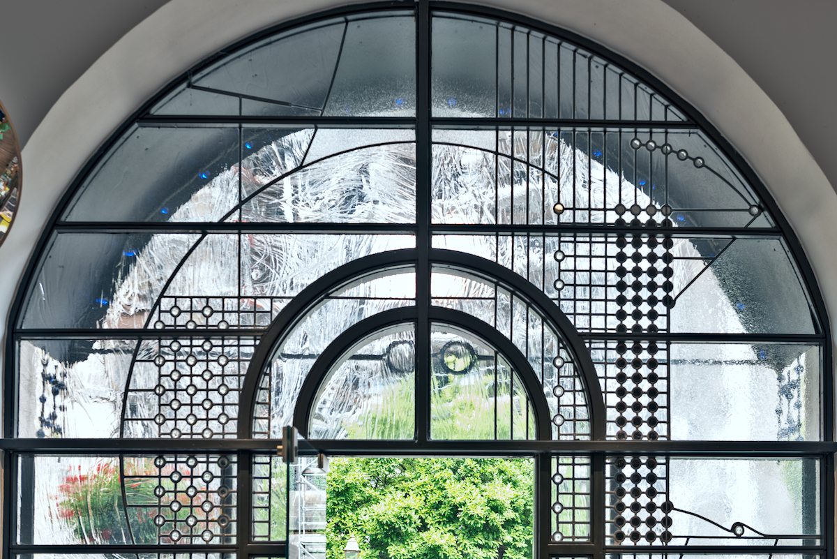 buchhandlung-schmetz--fensterbogen