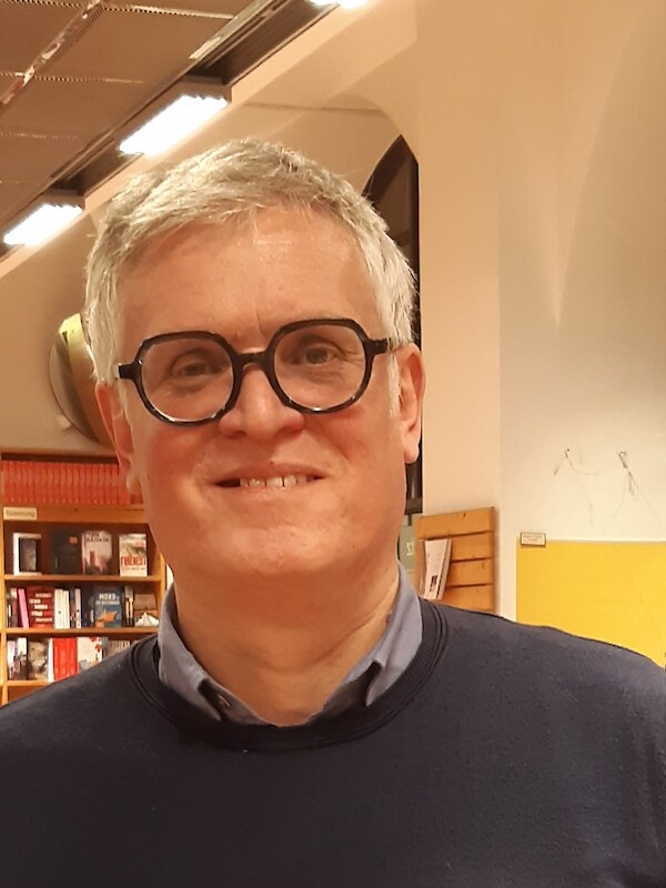 Portraitfoto von Marcel Emonds-pool